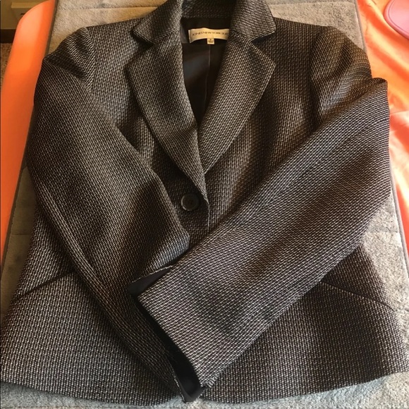 Jones New York Jackets & Blazers - Women’s blazer